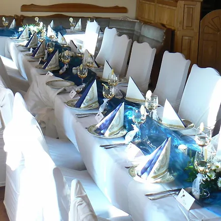 Guest house Mahleruv Na Hradbach 3*