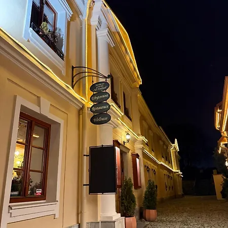 Mahleruv Na Hradbach