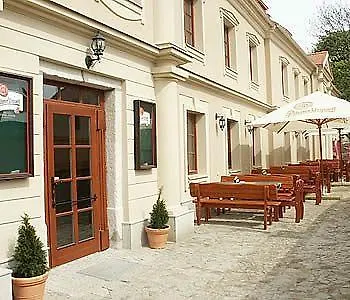 Mahleruv Na Hradbach 3*