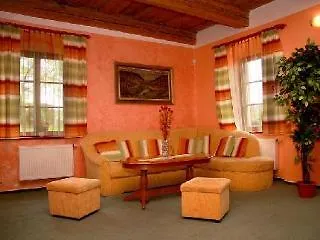 Guest house Mahleruv Na Hradbach 3*