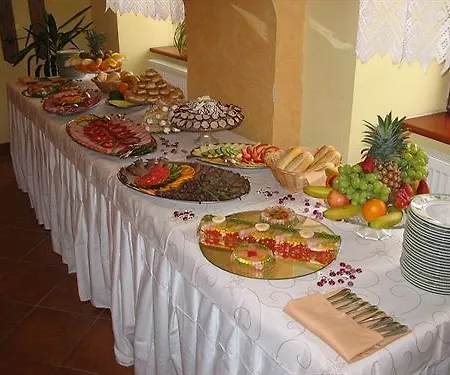Mahleruv Na Hradbach Guest house