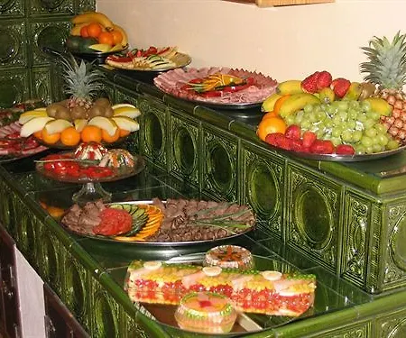 Guest house Mahleruv Na Hradbach 3*