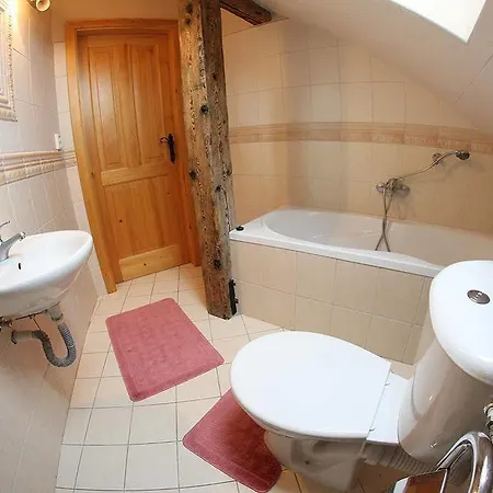 Mahleruv Na Hradbach Guest house