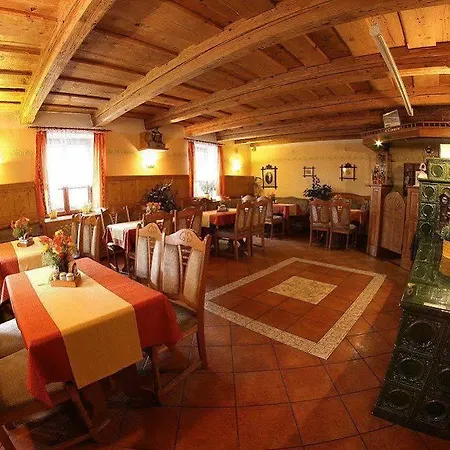 Mahleruv Na Hradbach Guest house 3*